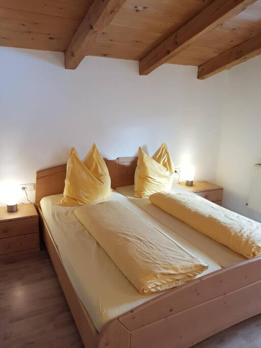 Gemuetliche Wohnung Mit Blick Auf Den Zahmen Kaiser Niederndorferberg Bagian luar foto